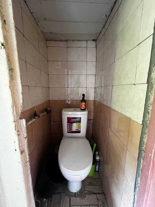 Продам 2 комнатный жилкоп с гаражом Центр города