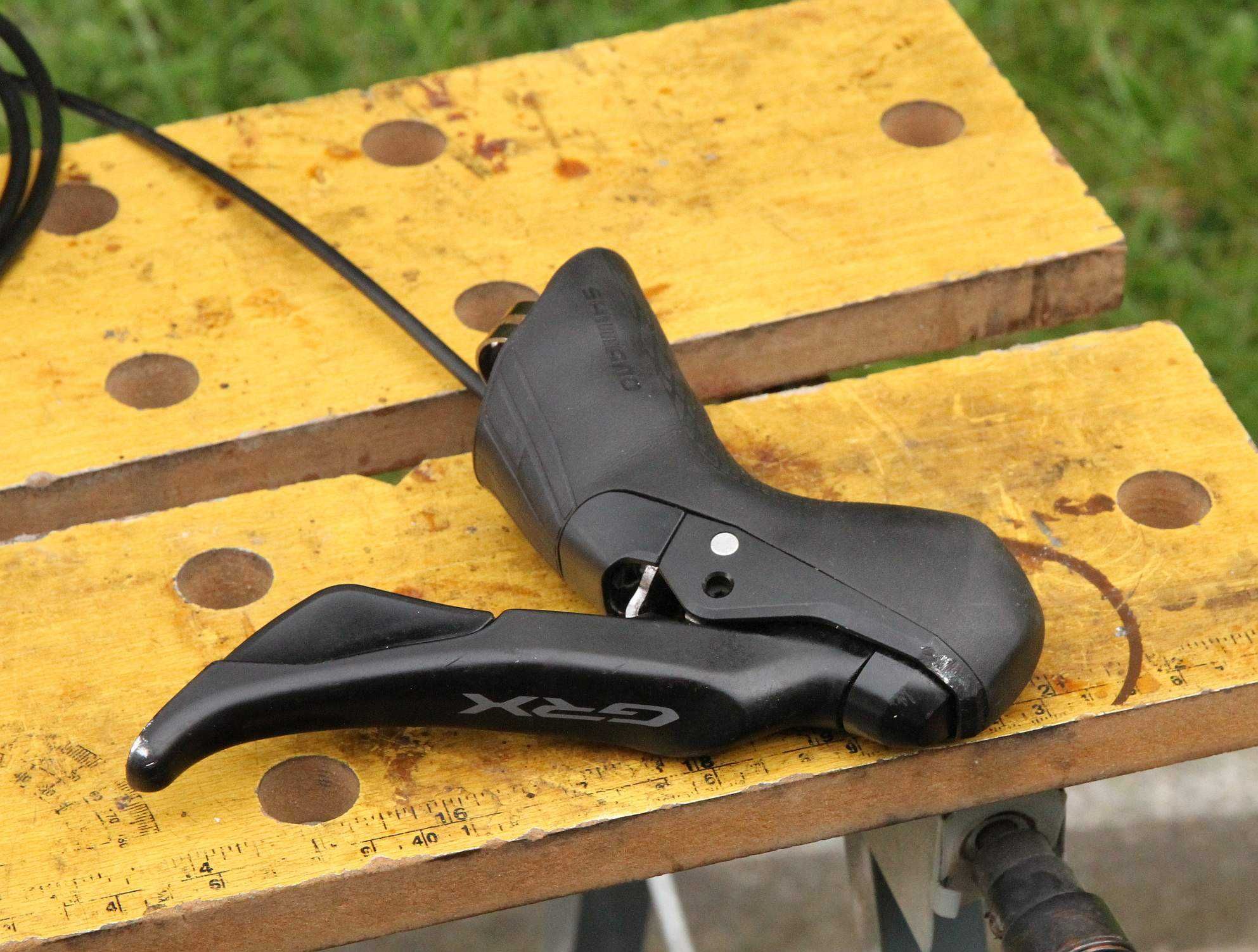 Klamkomanetki i hamulce SHIMANO GRX 1x11-biegowe