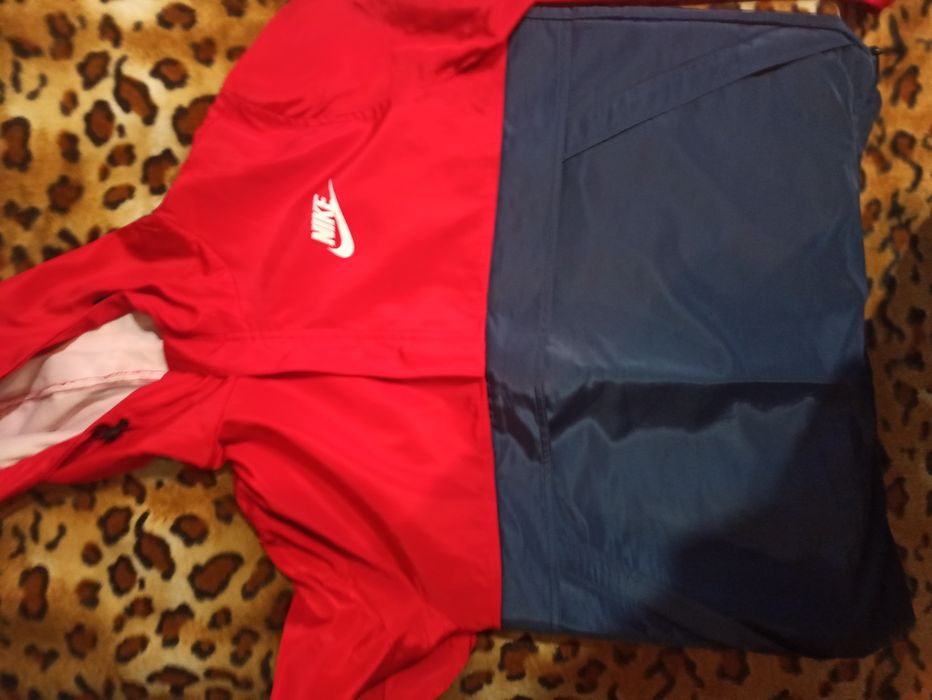 Анорак Nike   Красный S. M.L.