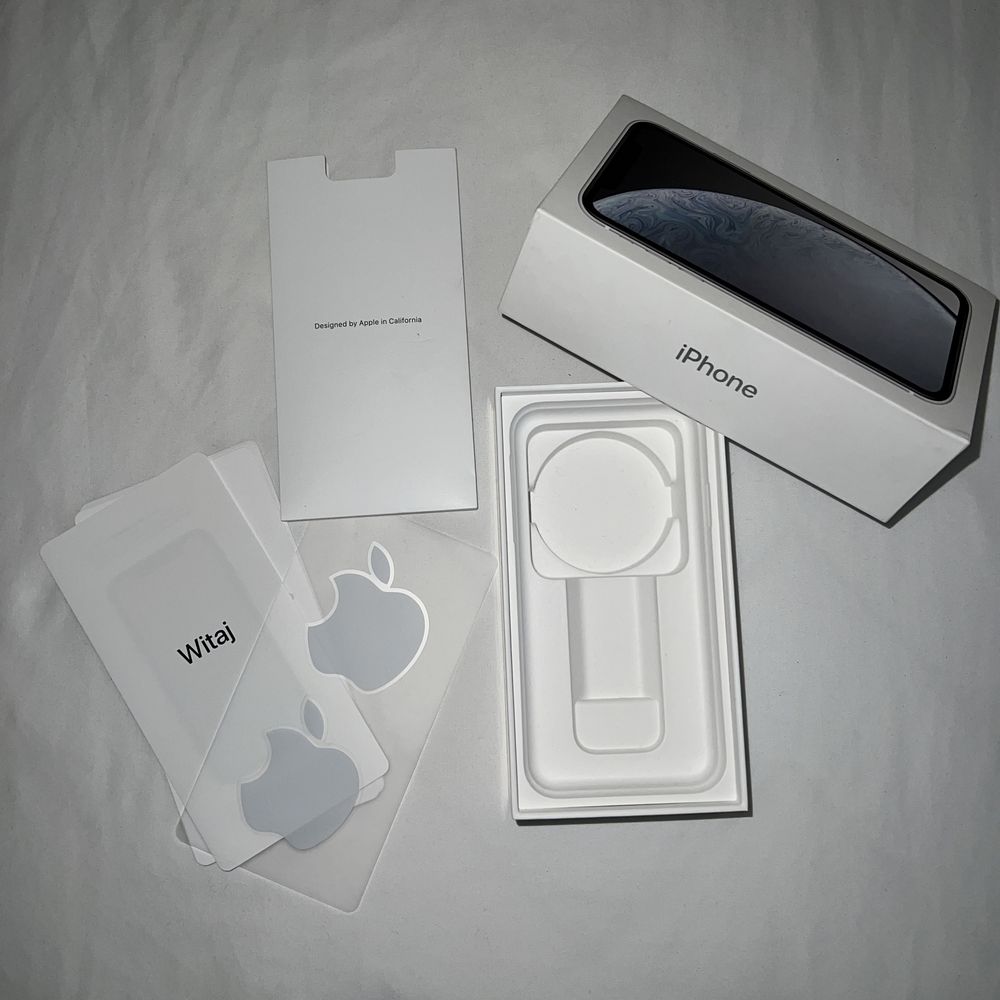 Pudełko iPhone XR biały / srebrny 64 GB