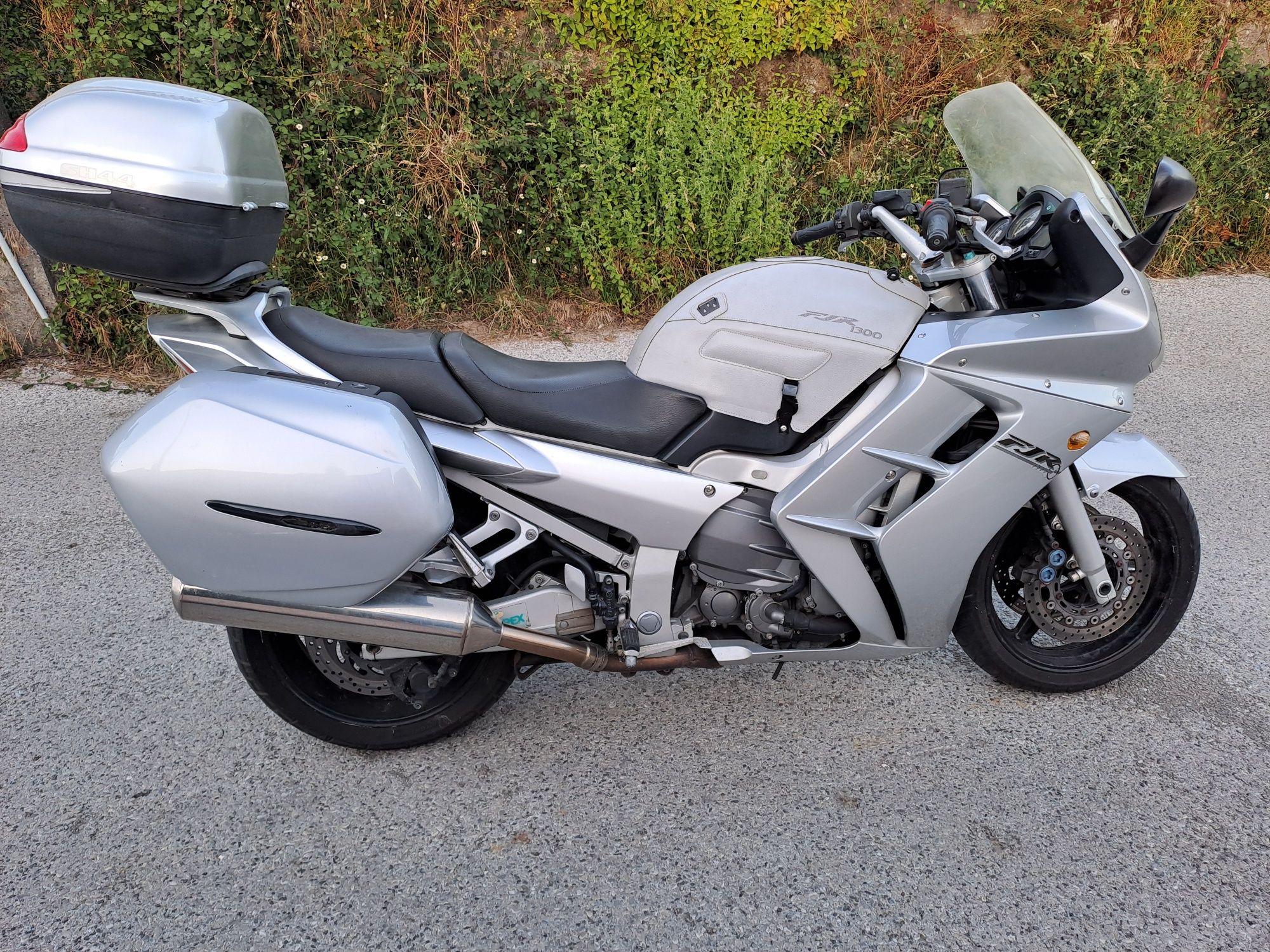 Yamaha FJR 1300.