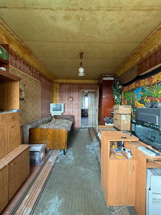 Продаж 2 кімн. квартири- вул. Михайла Грушевського (ДИМИТРОВА)