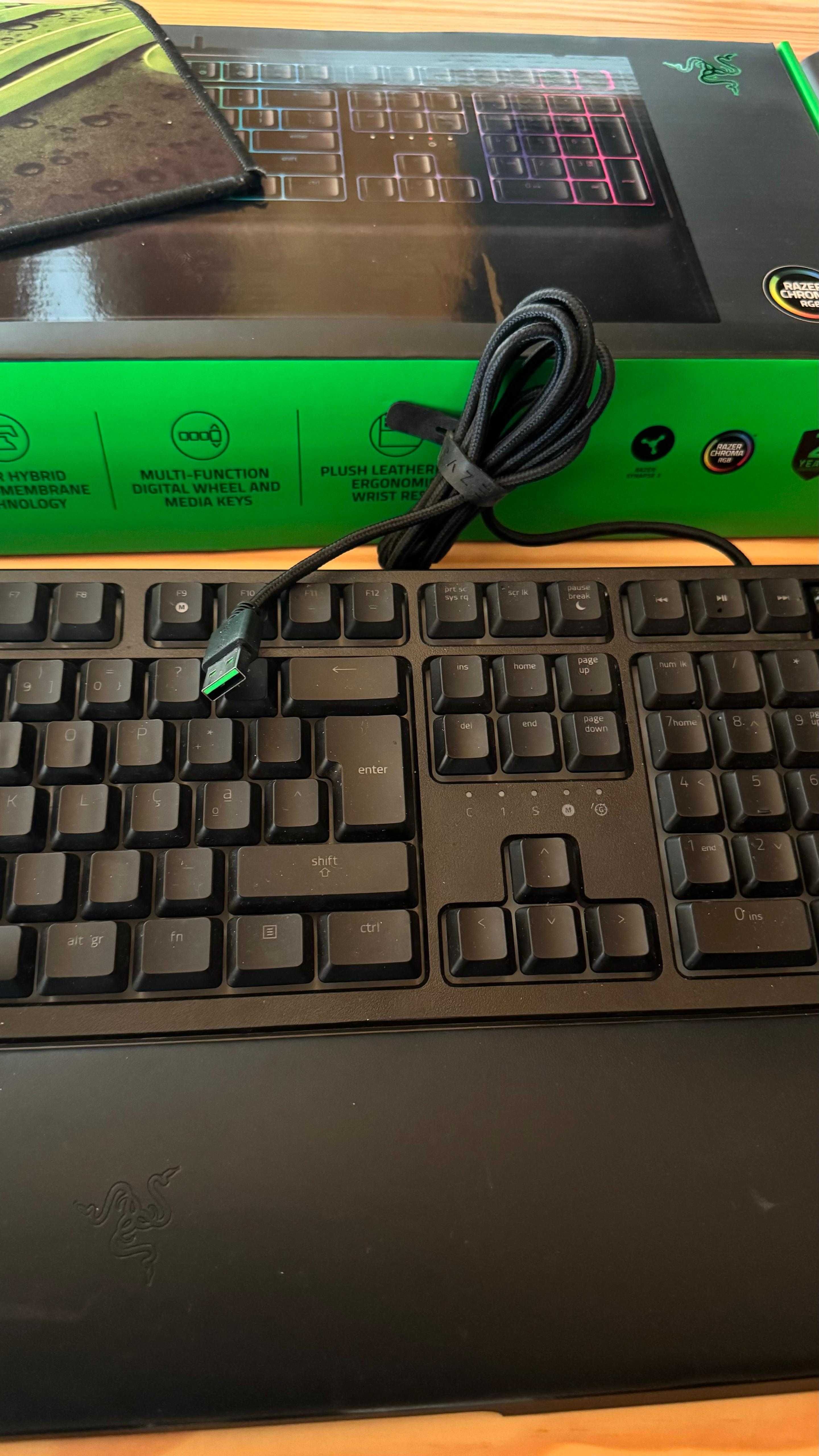 Razer Ornata Chroma V2 RGB + Rato Gaming Razer Deathadder V2