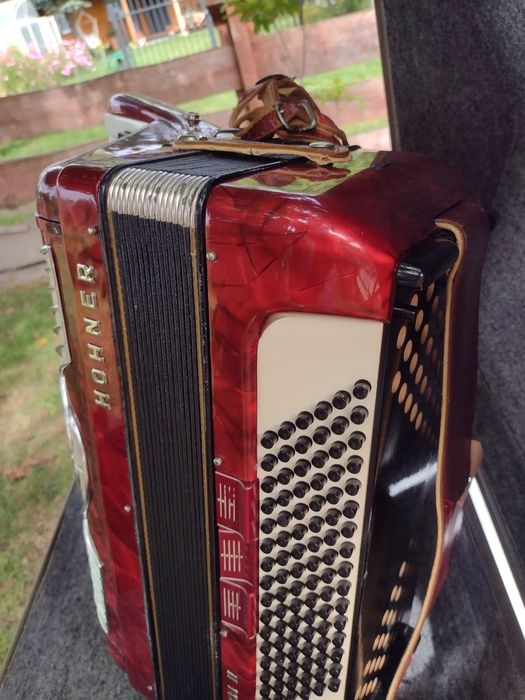 Akordeon HOHNER VERDI 2 96 BAS.super,techn i wizualny strojny+FUTERAL