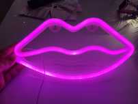Oświetlenie neon Led usta nowe
