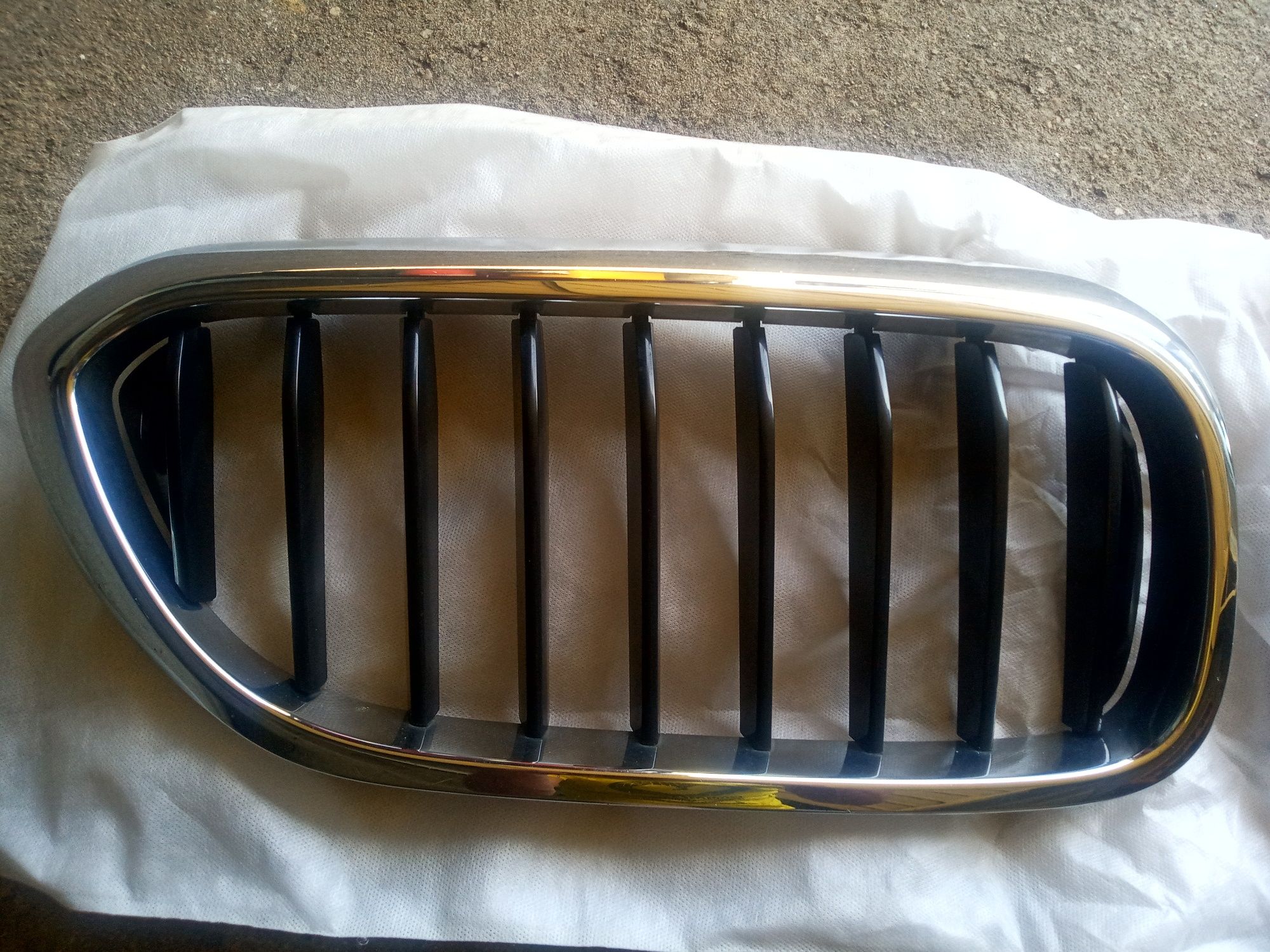 Grelhas do parachoque da frontal BMW g30 em cromado