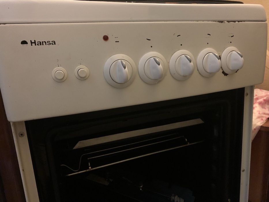 Продається газова плита Hansa у робочому стані