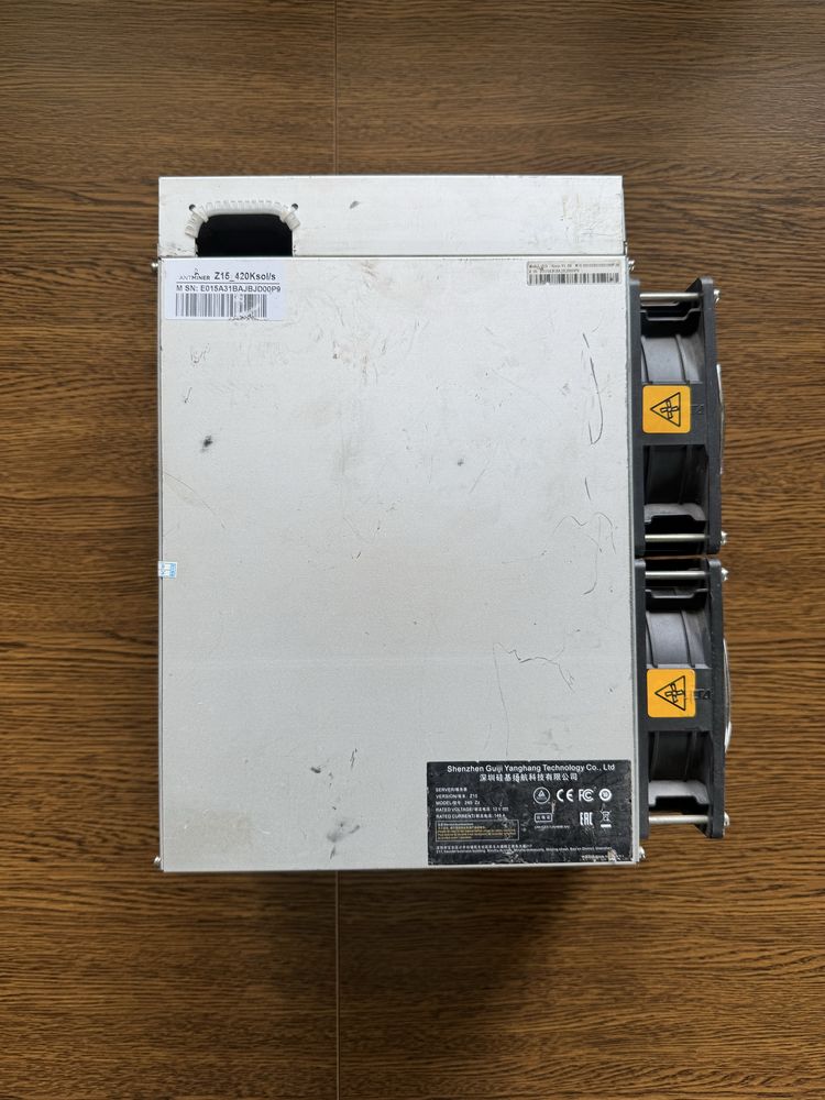 Koparka Antminer Z15