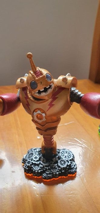 Skylanders: Bouncer, Rip Tide, Drobot