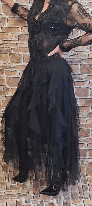 Wyjątkowo elegancki komplet na specjalne okazje w kolorze czarnym