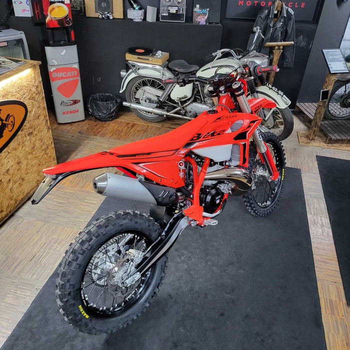 Beta RR X-Pro 300 /2026