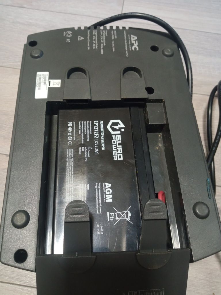 Ups APC back-ups es 525