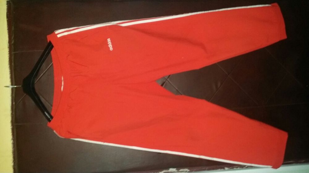 Kolekcja dres sportowy marki Adidas