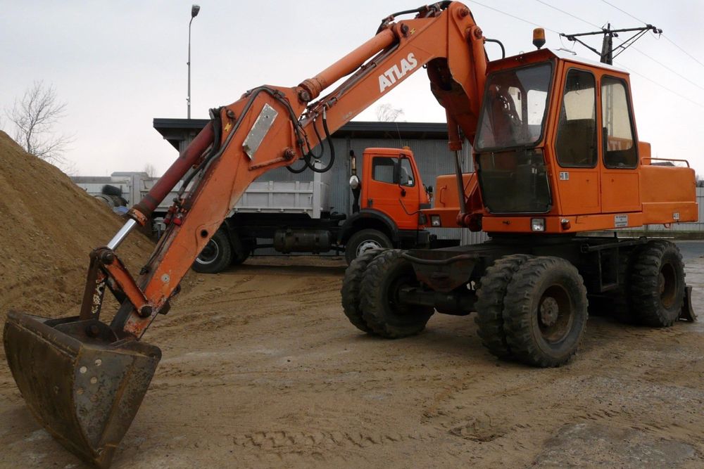 Послуги екскаватора