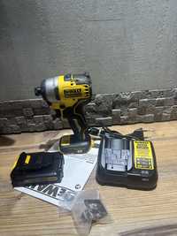 Імпакт шуруповерт DeWalt DCF809 + акум 1.5Ah