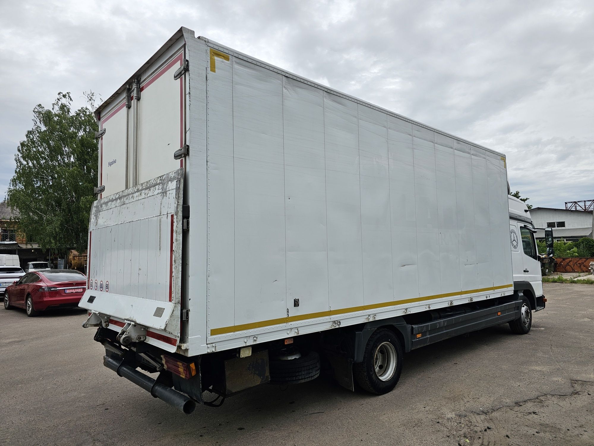 Mercedes Atego 817d