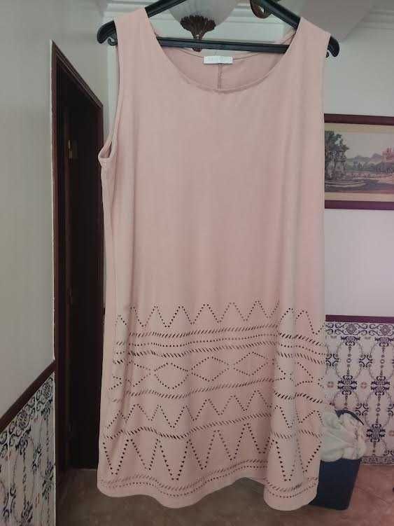 vestido fresco e trabalhado impecável.