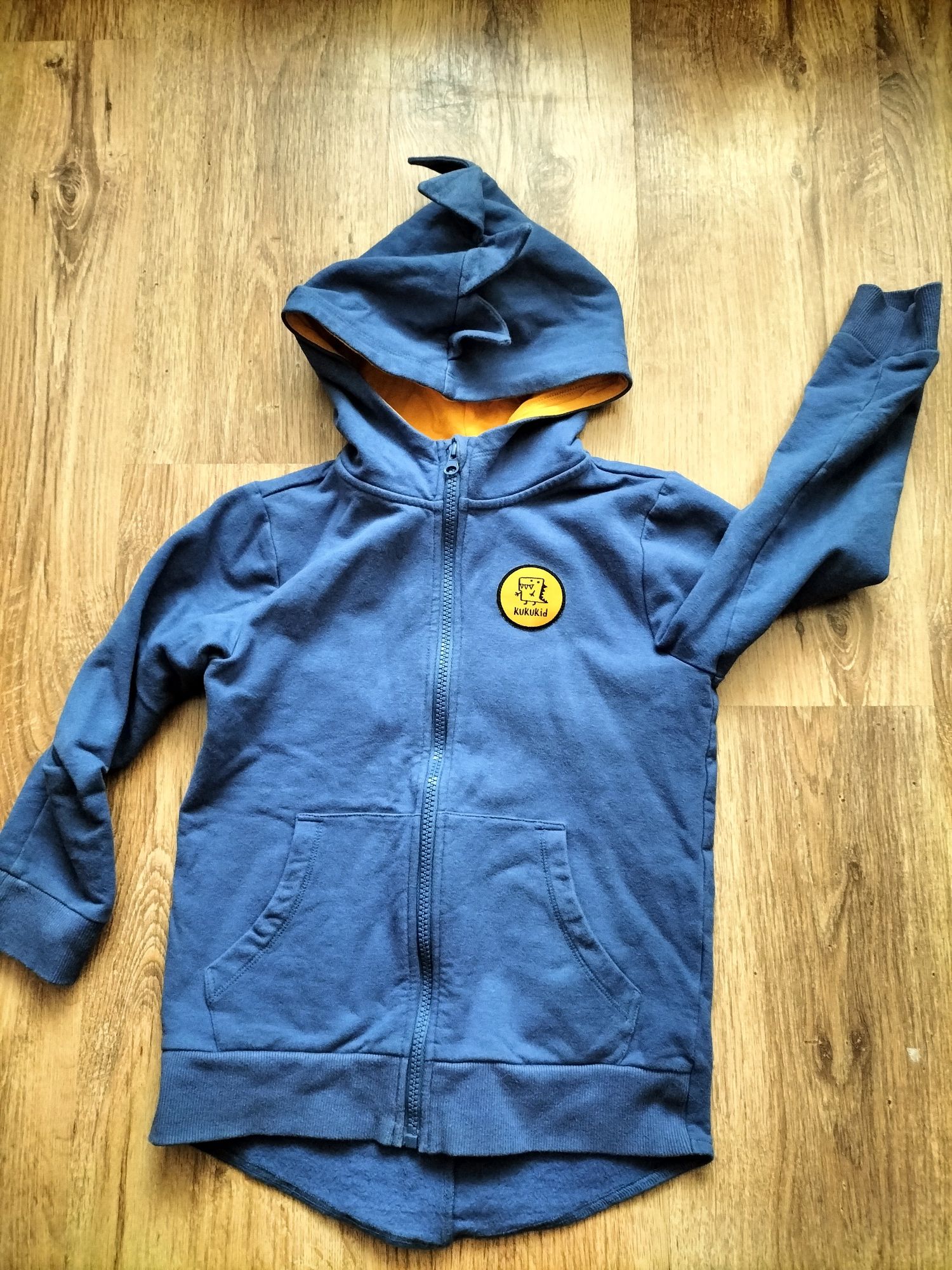 Bluza dinozaur kolce
