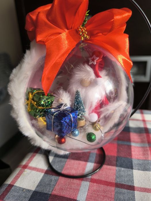 Bombka akrylowa duża