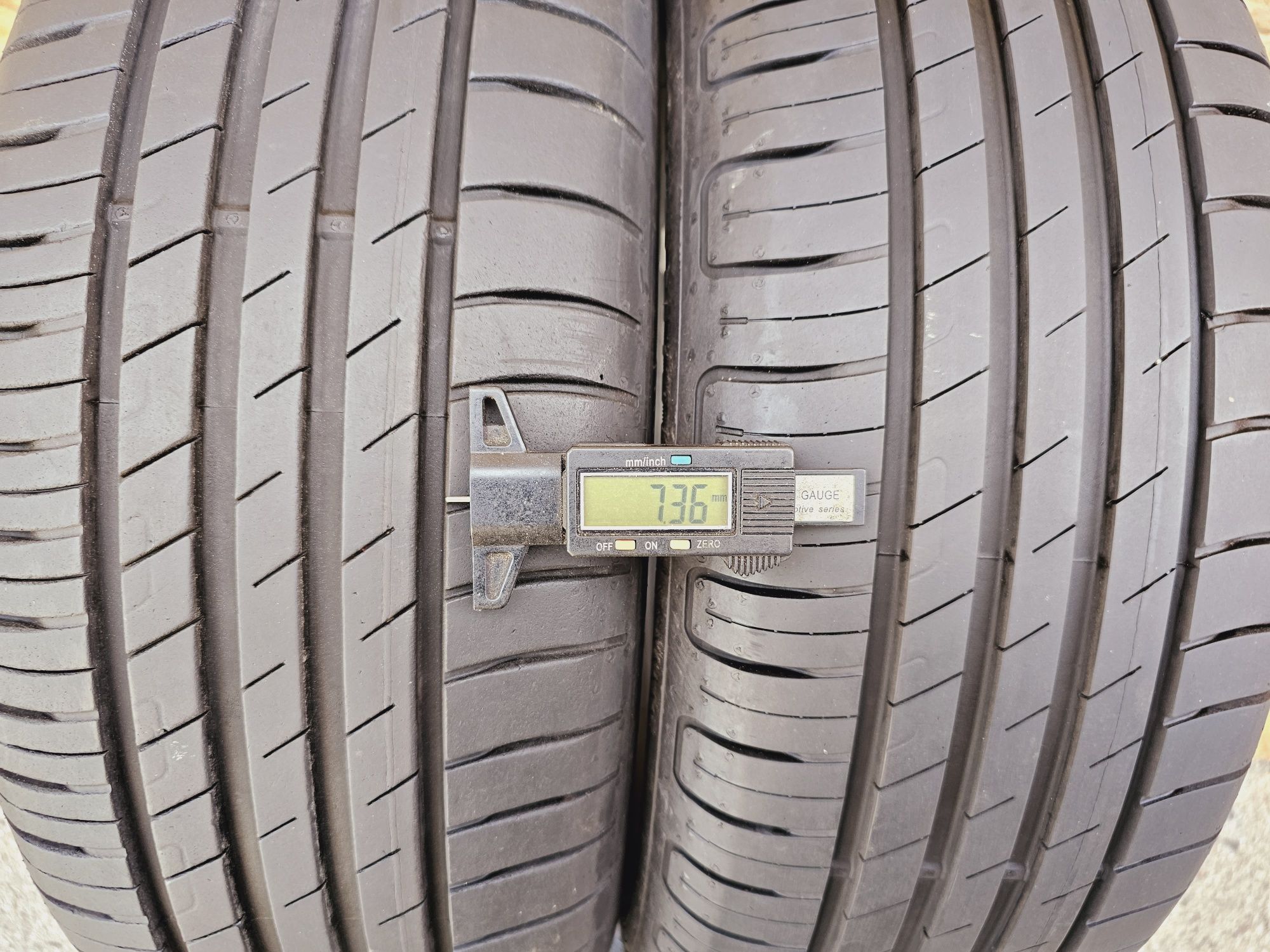 Idealne!!  7,3mm. 205/60 r16 Goodyear Efficient Grip Performance. 2217