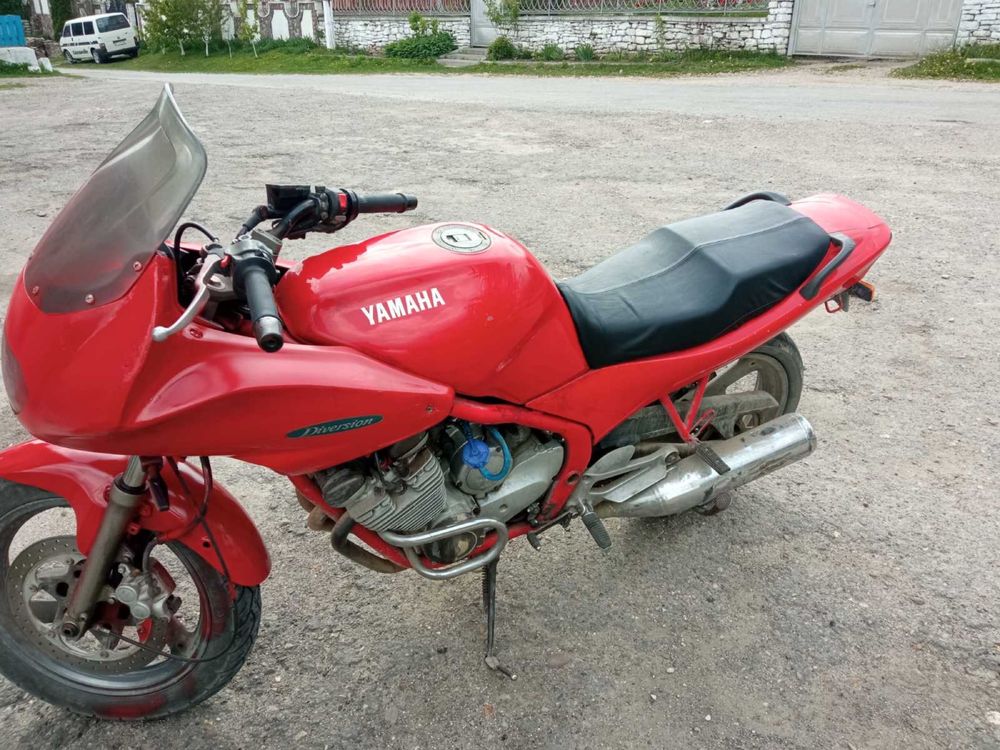 Yamaha diversion 600cc