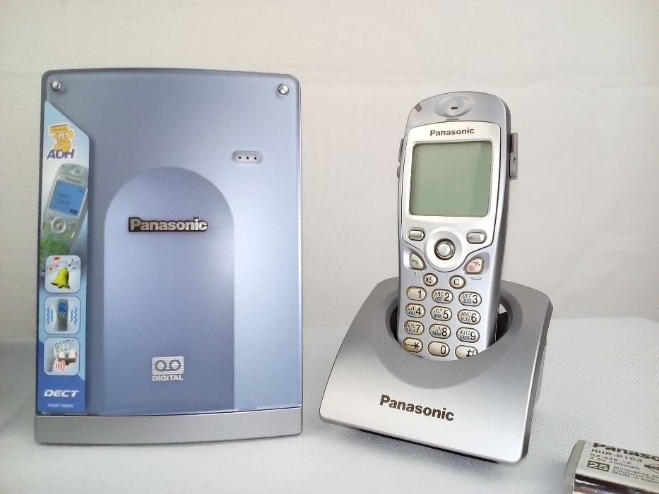 Цифровой DECT телефон с автоответчиком и АОНом Panasonic KX-TCD586