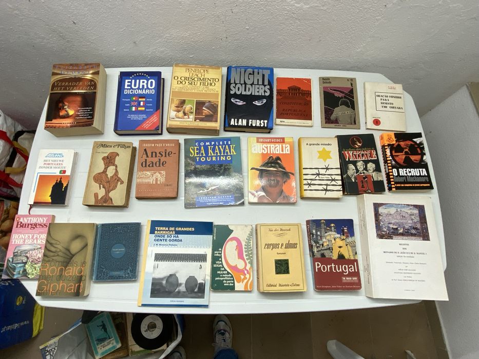 Livros e mais livros- à sua escolha