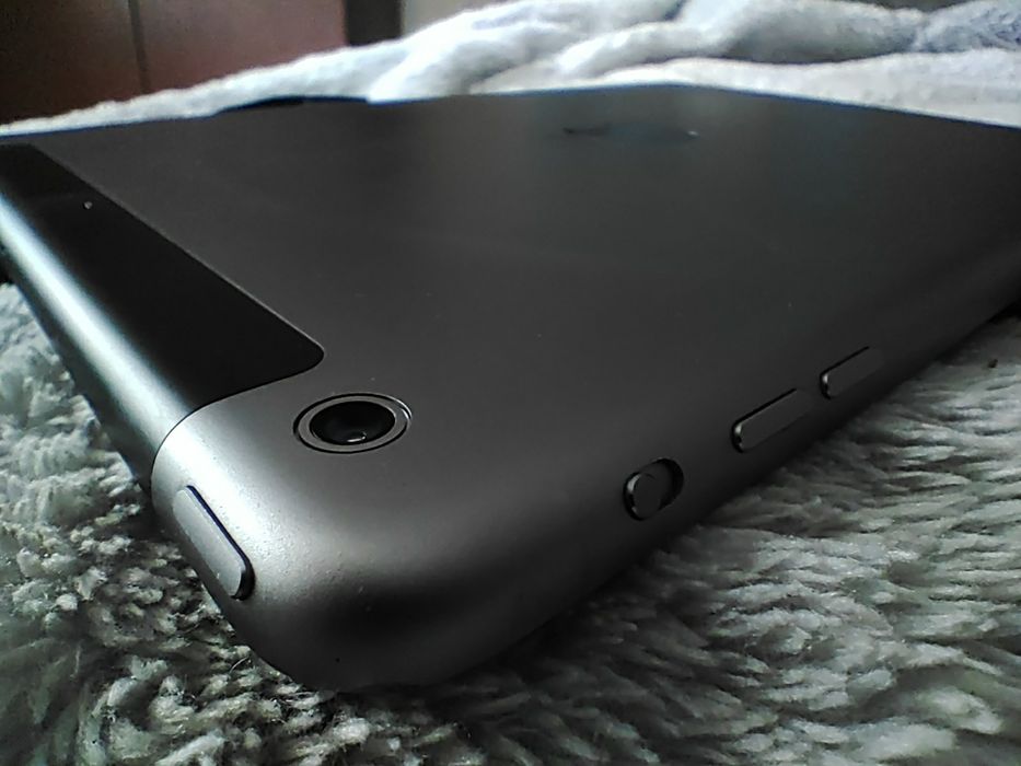 iPad Air MF016LL/A с 4G 128gb grey.   ПО: 12.5.1