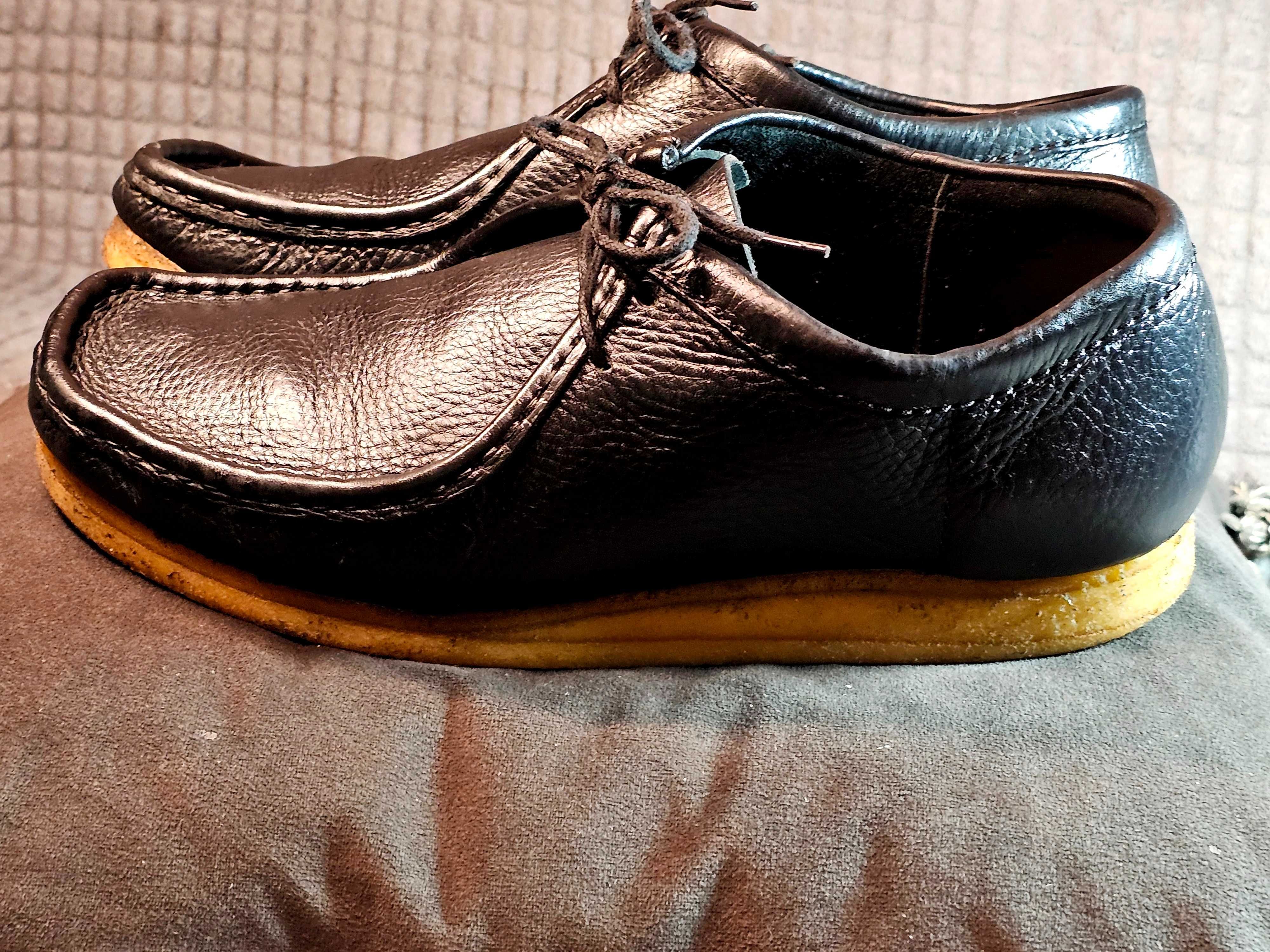 Продам кожаные оригинальные ботинки Clarks Wallabee 43р
