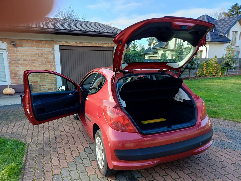 Sprzedam Peugeot 207 1.4 z gazem