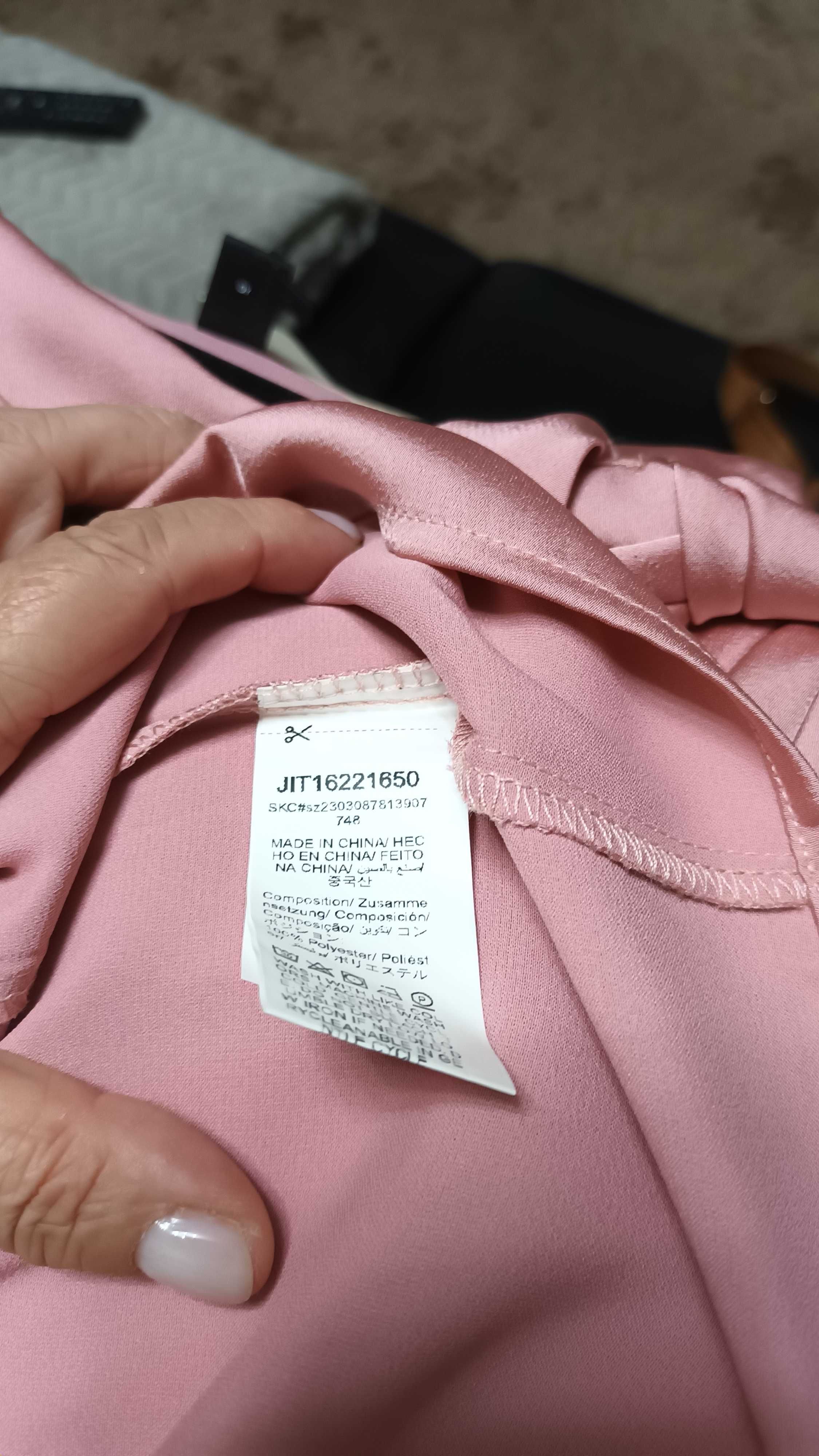 Blusa com laçada