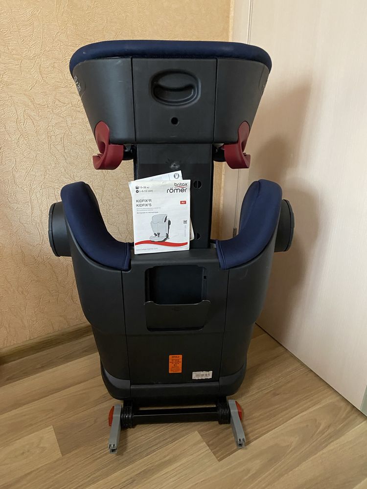 Автокресло Britax-Romer Kidfix2 S 3-12 лет 15-36 кг группа 2/3 Бустер