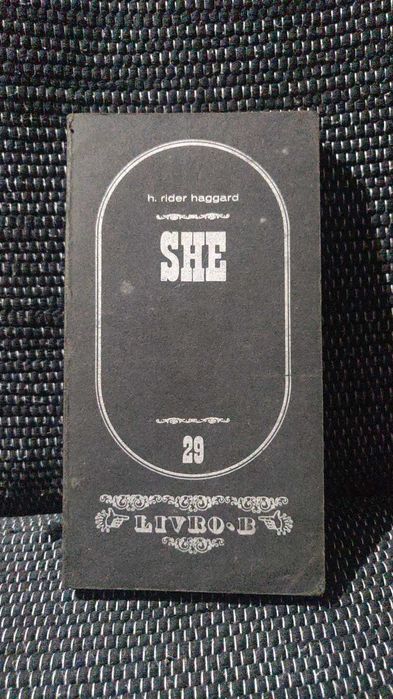 She - H. Rider Haggard - Livro B