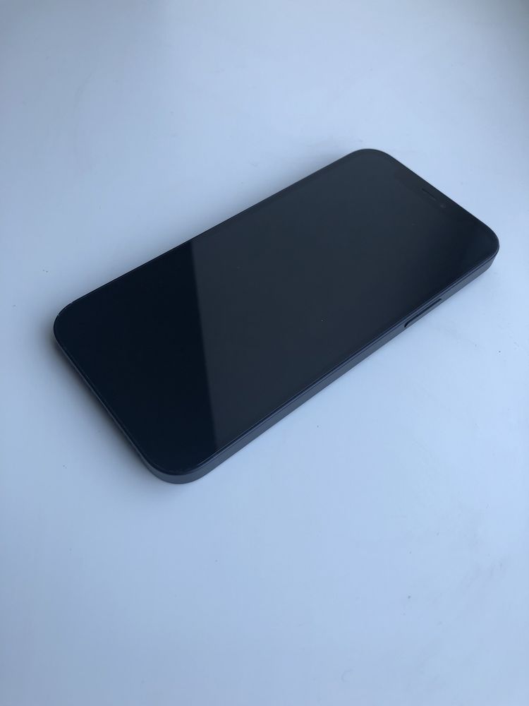iPhone 12 128 GB iCloud