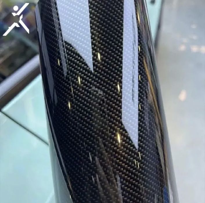 Автомобільна плівка 9Д карбон , карбон глянець