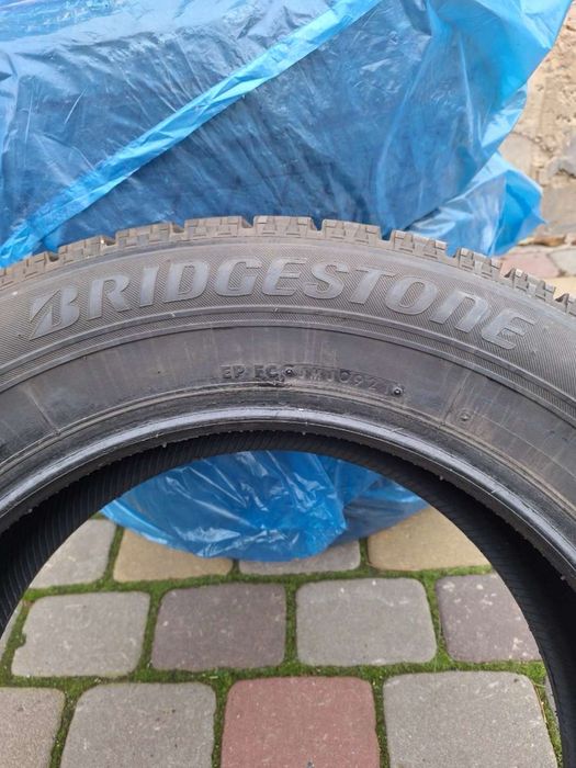 Шини зимові, стан ідеальний 225/60/17