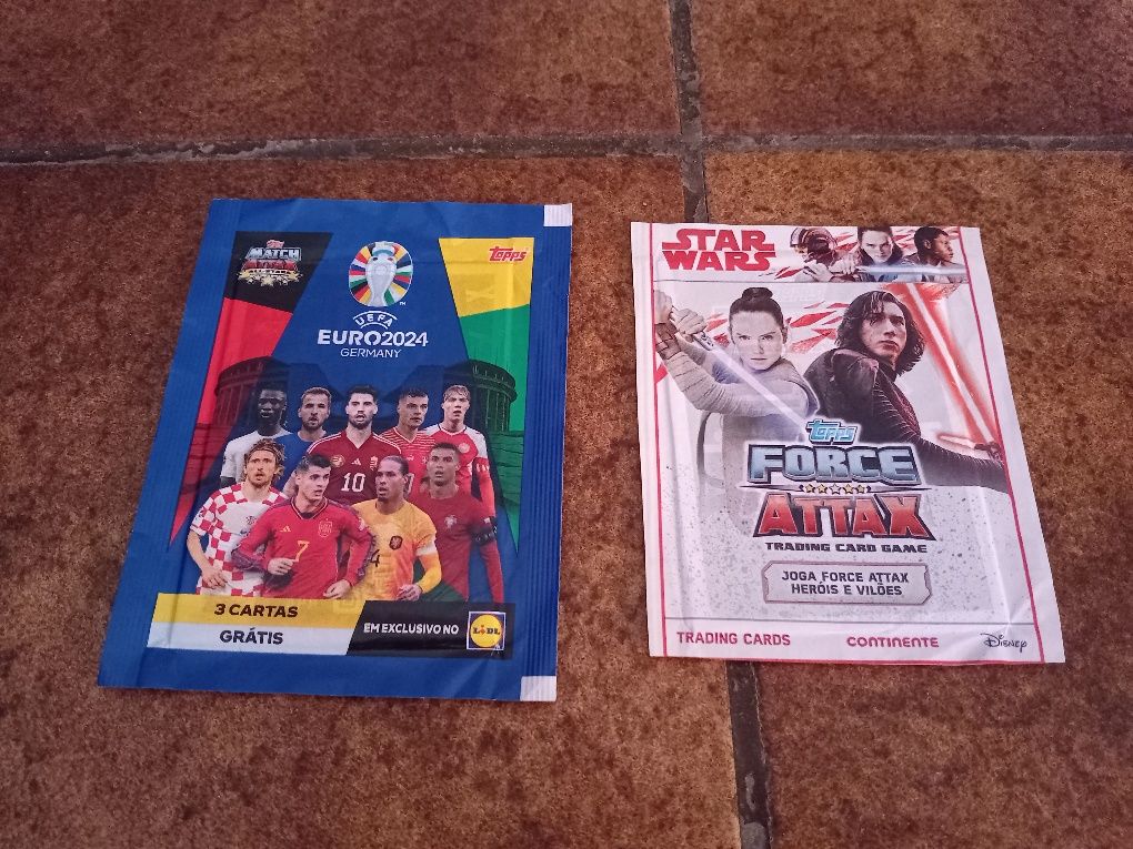 Carteiras/saquetas cromos vazias e seladas