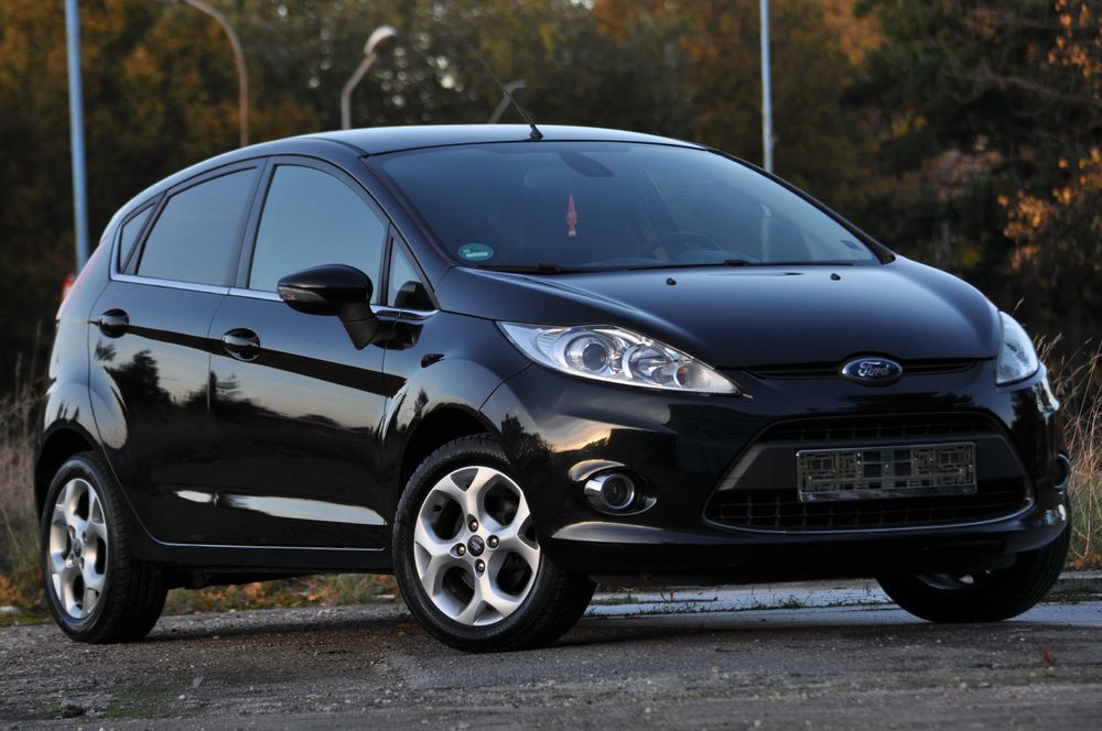 Ford Fiesta mk7 * 1.25 benzyna * Titanium * Skóry * Super Stan *