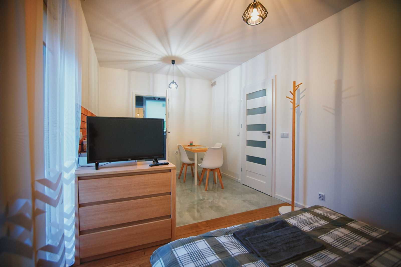 Nocleg Energylandia 3min.  Zator 2-6 osób - Dom z 2 apartamentami