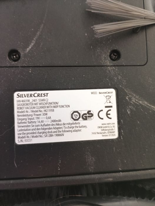 Aspirador robot lava e aspira