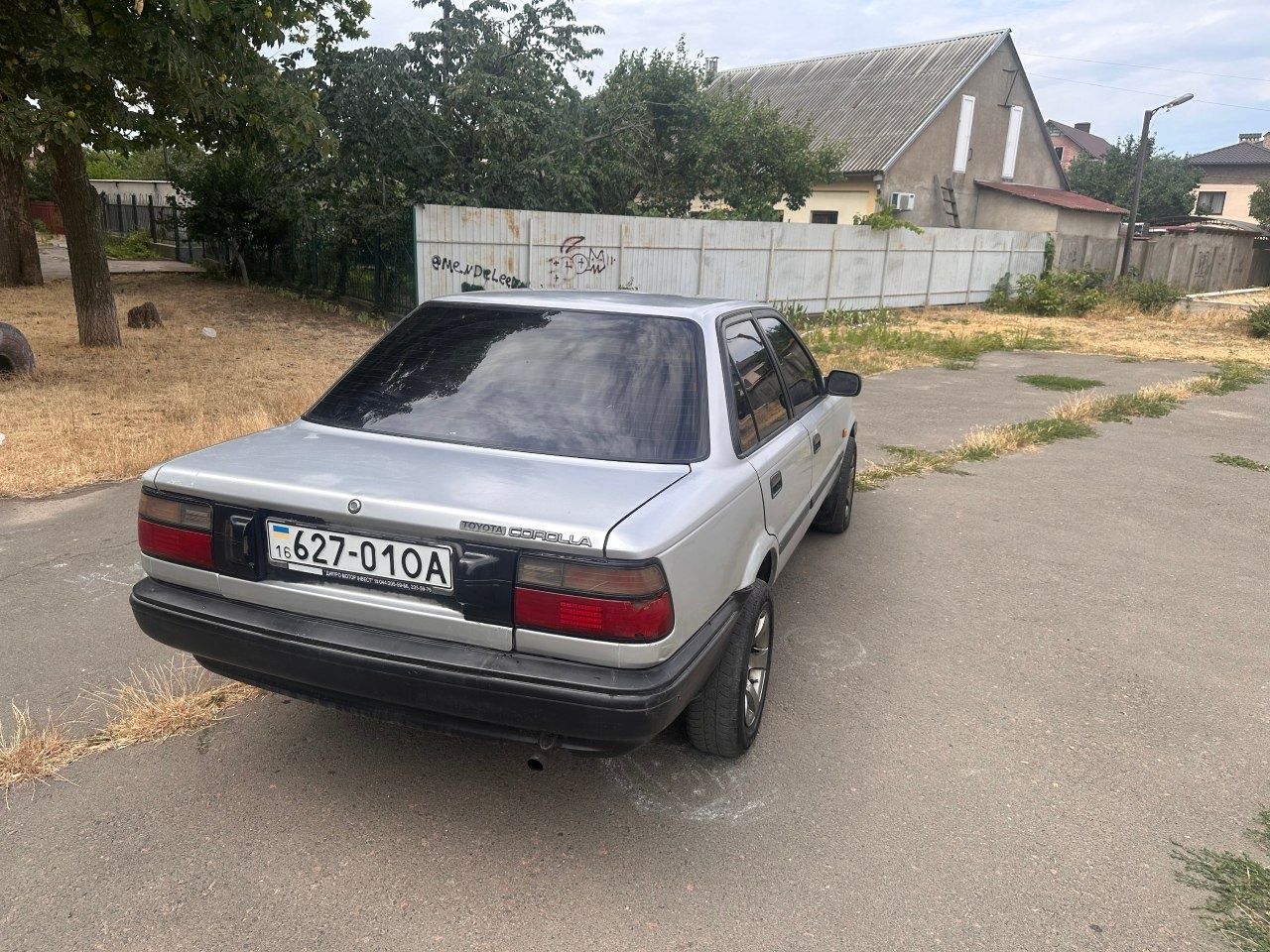 Toyota Corolla 7 лiтрiв по мiсту гарний стан