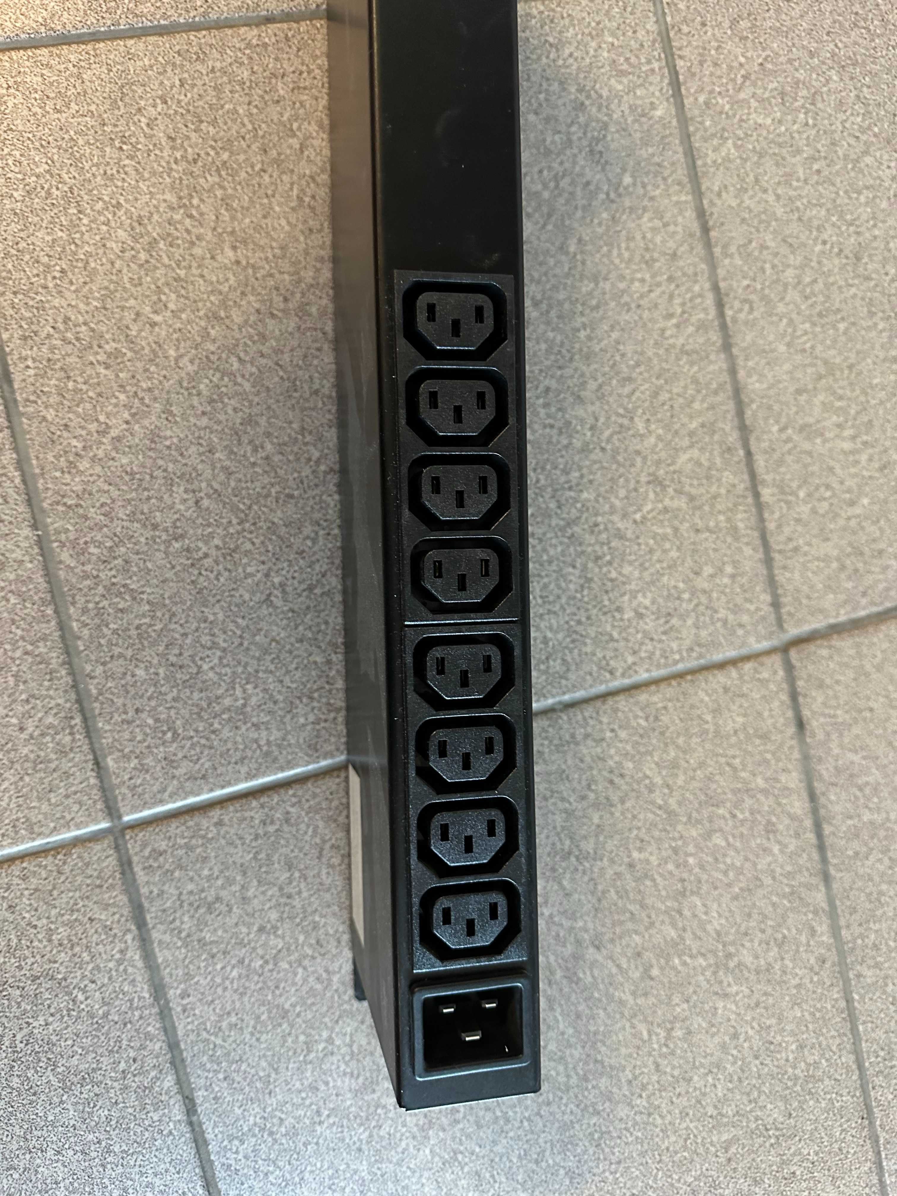 Listwa zasilająca RACK Lindy IPower 8 Ethernet