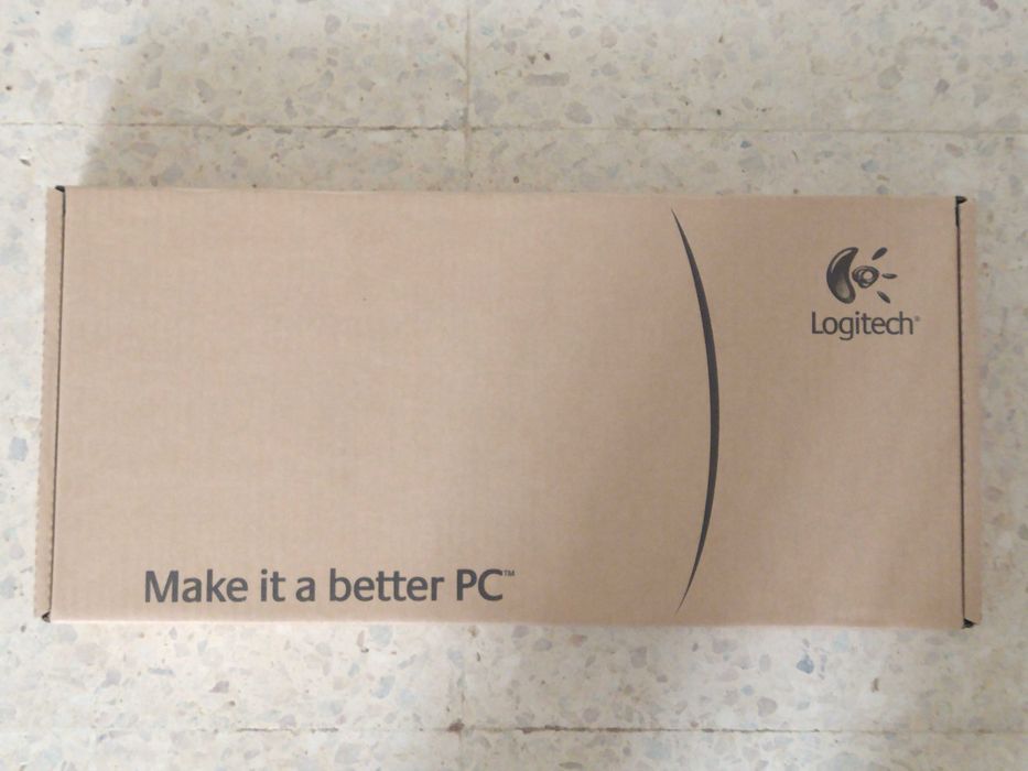 Teclado - Logitech - Novo