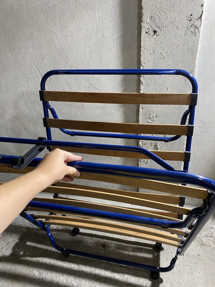 Divãn s/ colchão