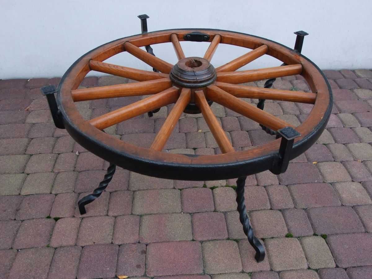 Piękny oryginalny stolik z szybą-koło