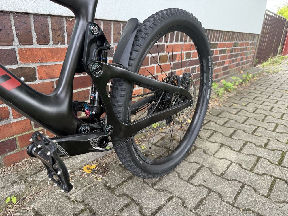 Propain Spindrift CF rower enduro dh freeride  tyee capra jibb jeffsy