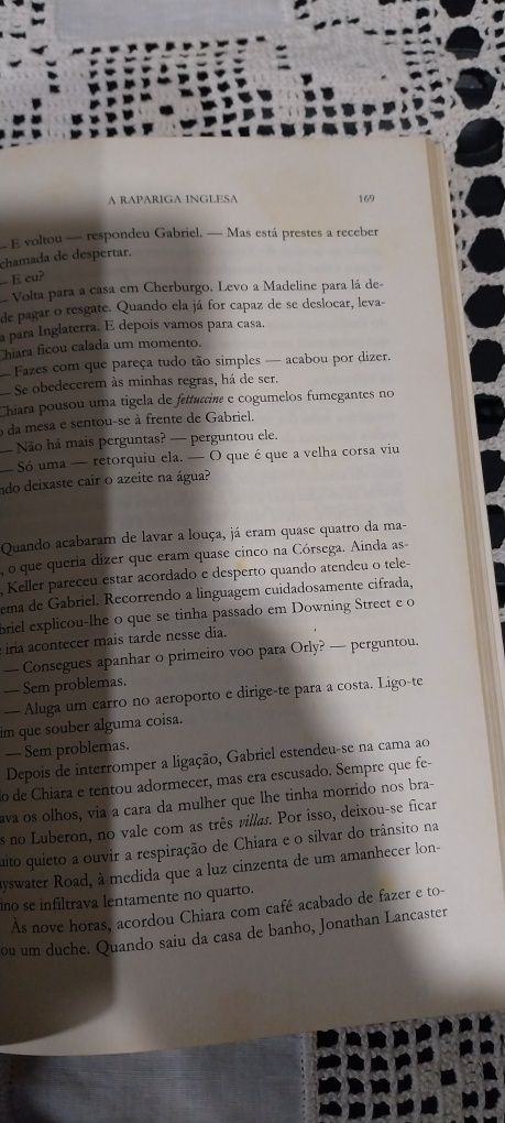 A rapariga inglesa. Portes incluídos