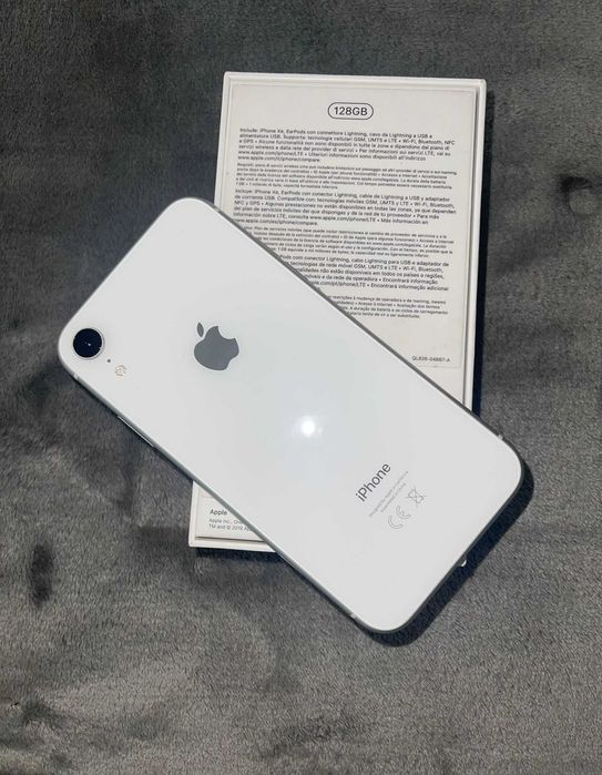 Iphone XR branco 128gb