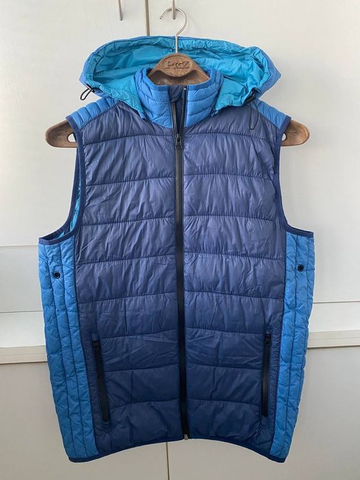 Чоловіча жилетка від DeFacto.