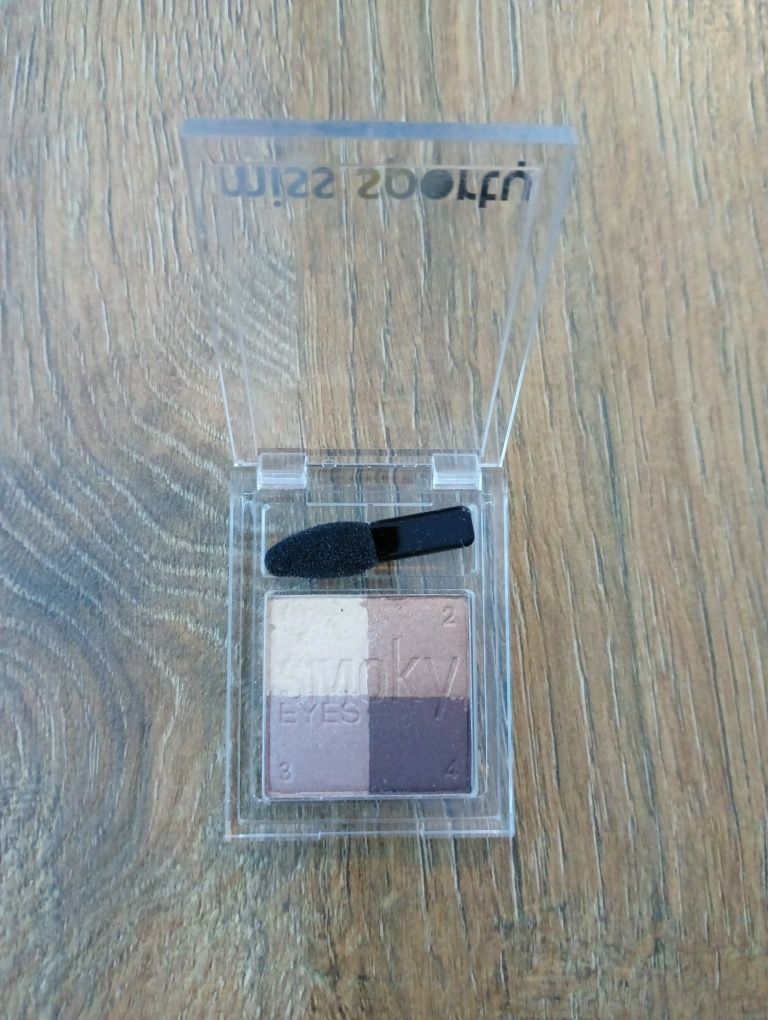 Paletka cieni do powiek Miss Sporty Smoky Eyes 403 Brown eyes